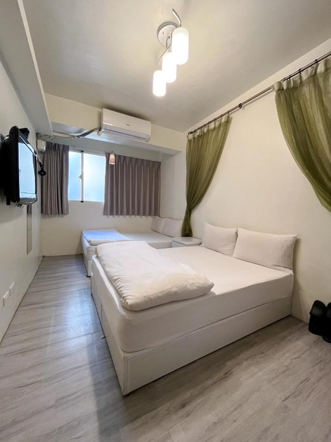 Fengchia Fun House Apartment Taichung Exterior photo