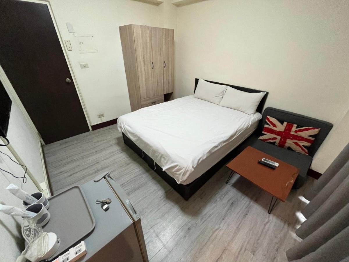 Fengchia Fun House Apartment Taichung Exterior photo